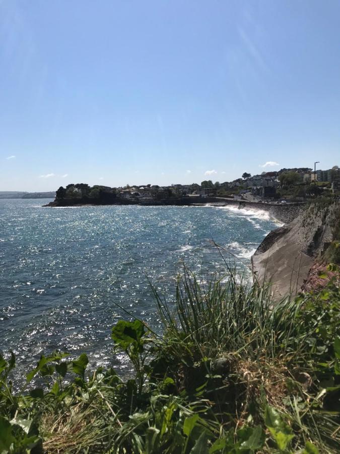 * Popular * Stunning Quiet Apartment By The Sea Torquay Bagian luar foto